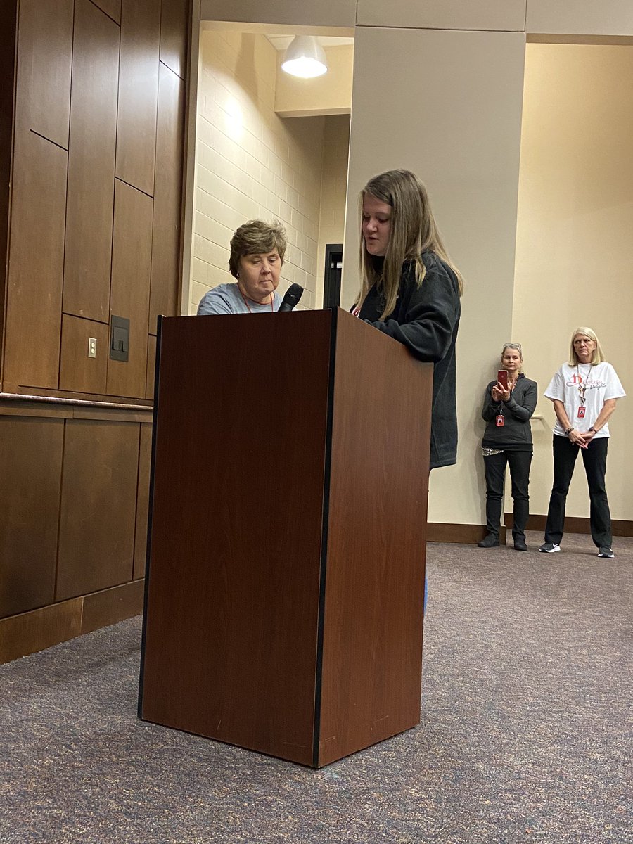 ClintonHighSch4's tweet photo. Our students were amazing tonight at the @laurens_56 school board meeting! #reddevilpride #devilishdelights #devilishdesigns https://t.co/sOD7cZ6gcs