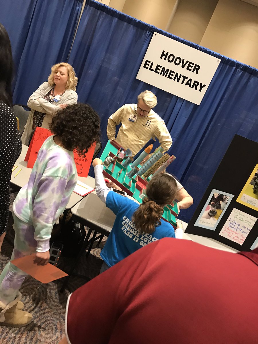 ChelleLeigh75's tweet photo. Our @HooverCFISD Heroes did an awesome job on their #HorizonsShowcase creations. So impressed with their knowledge and products...these are our best yet. #proudprincipal #BeAHooverHero #CFISDSpirit @CyFairISD https://t.co/WQZQqCe7Nd