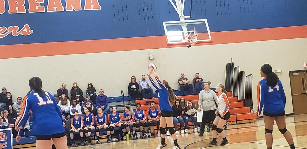 AOMiddleSchool's tweet photo. 8th Grade Volleyball Do It Again: VICTORY! https://t.co/iIHwC2hXy2