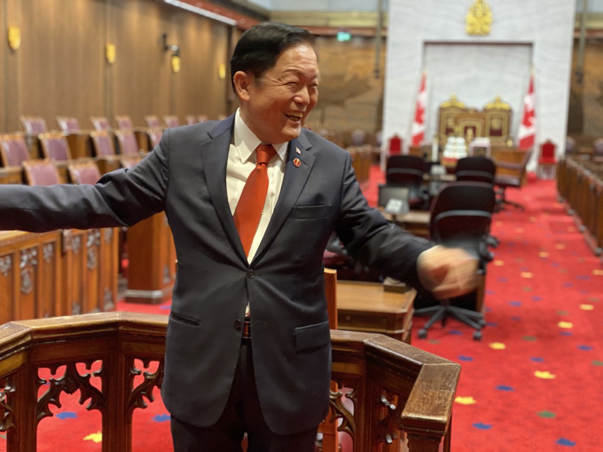 PeelCAS's tweet photo. It was a privilege to join child welfare leaders across Canada in a tour of the Senate today by @SenatorVictorOh. Looking forward to our discussion tomorrow on the challenges intersecting child welfare and settlement issues. #CWICE #Immigration #childwelfare https://t.co/Hk9vKInoQe