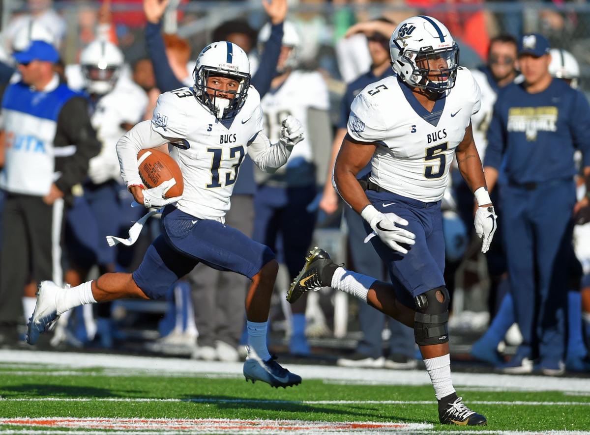 After an incredible talk with @WR_Coach_Toomer , I am blessed to receive an offer to play Division 1 football at Charleston Southern University!!! <a href="/HowardHuskyFB/">HowardHusky Football</a> <a href="/MiddleGASports/">MiddleGASports™️</a> <a href="/BibbAthletics/">Bibb Athletics</a>