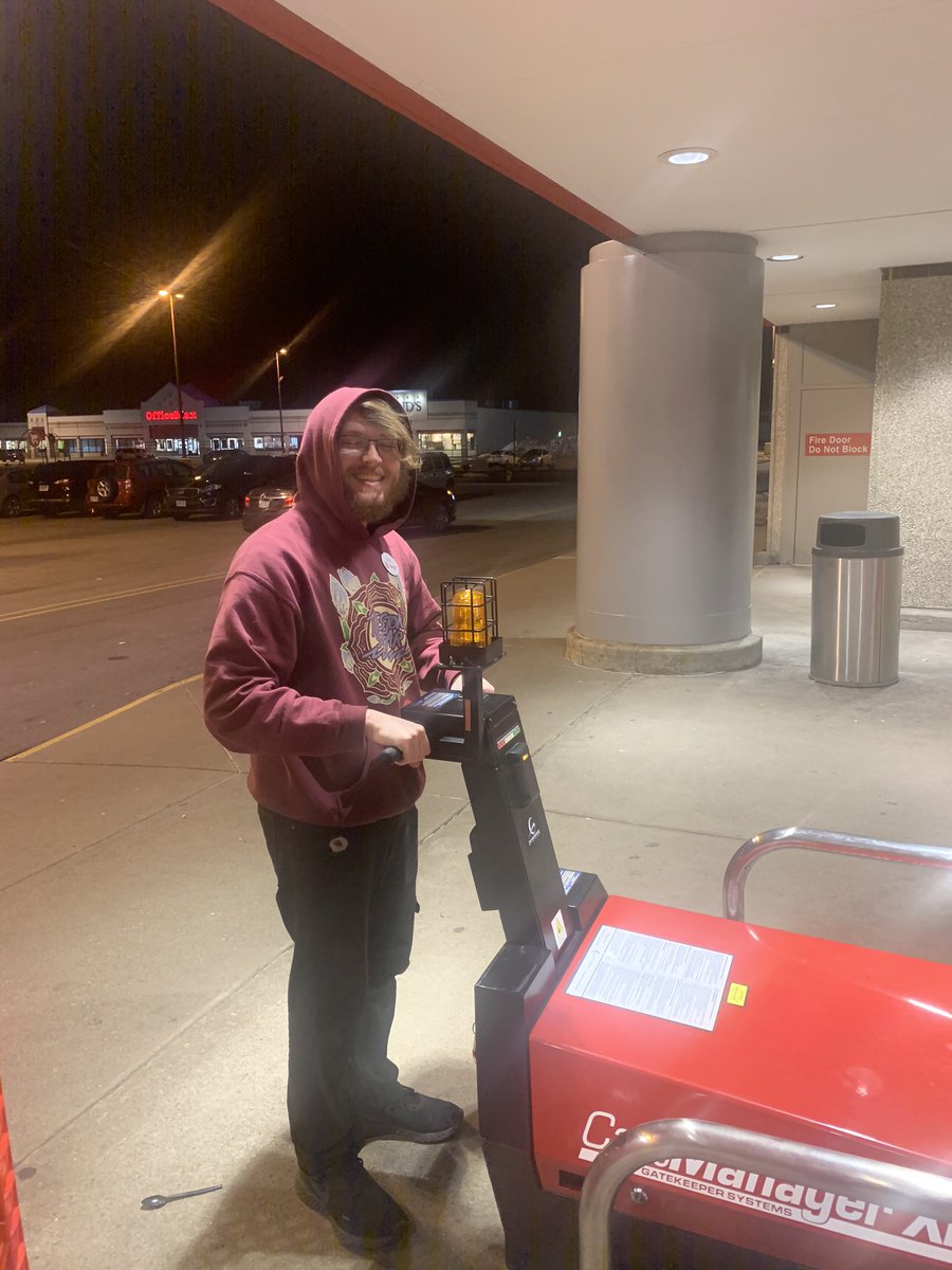 Guests never have to go searching for a cart here at #T0623! Thank you Bryan for always being guest obsessed and making our guests have a cart to fill!! #guestobsessedculture <a href="/CourtFromTarget/">Courtney Scherer</a> <a href="/KeonTarget/">TargetKeon</a> <a href="/Bcan105/">Bianca Canestraro</a>