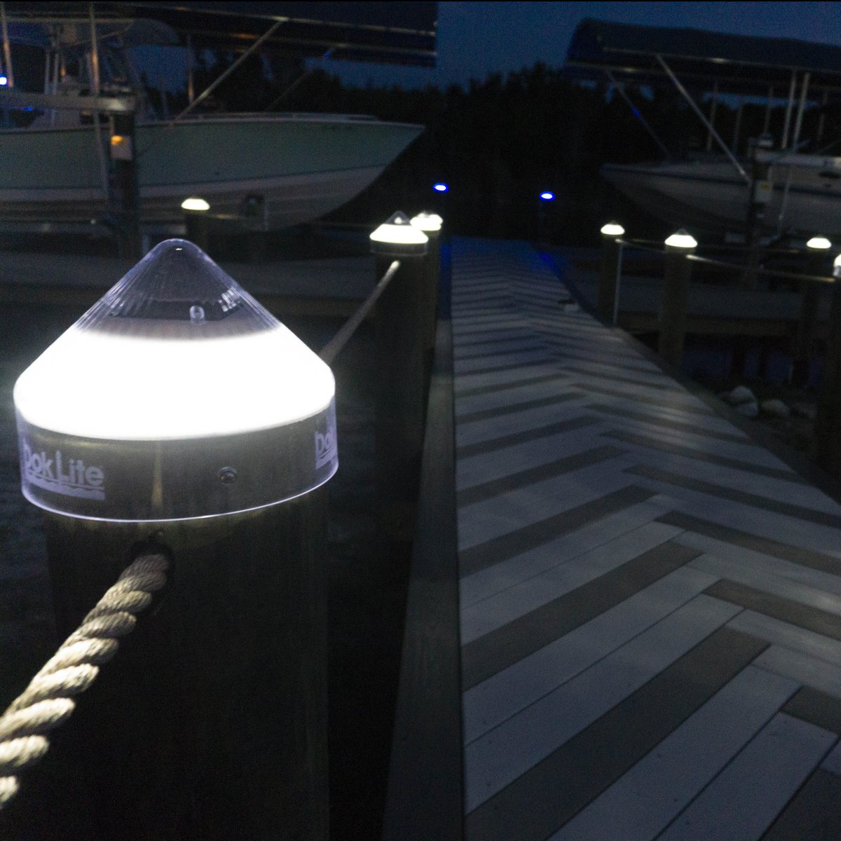 Doklite_DokLife's tweet image. Show off your big dock with some DokLites! 

#docklight #doklite