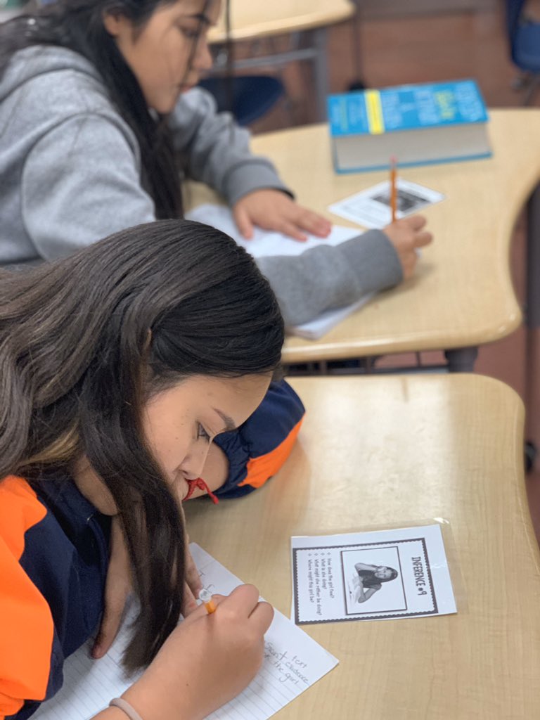 karras_ELMS's tweet photo. 🕵🏽🐾❤️Thank you Bulldogs for showing that Mondays Matter! Practicing Inference skills during after school tutorials 🕵🏽🐾❤️ #bulldogsREAD https://t.co/UWnZMvzdOY
