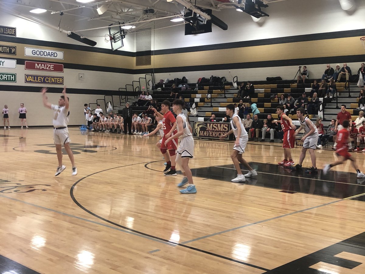 msms_news's tweet photo. Another great night of basketball as we split the games with Maize Middle. Next game is Thursday at Goddard Middle.#MavPride #OneMaize https://t.co/sI5Xh9fNTj