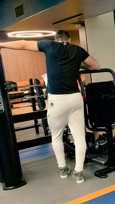 CulonSerio30's tweet photo. Me mandan por interno. Que rico como se le marca el boxer, me imagino ese culo blanco y duro. @napolitana23 @kevincaligay @oskitarpitufo28 @versatilcalixxx https://t.co/IukLens9PX