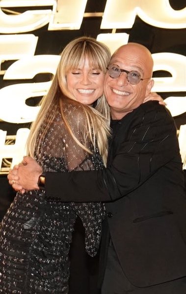 badlydrawnhowie's tweet photo. #howdie are Certified Cuties™. there’s no choice but to stan this iconic #AGTChampions duo @howiemandel @heidiklum https://t.co/woc5KqOTZB