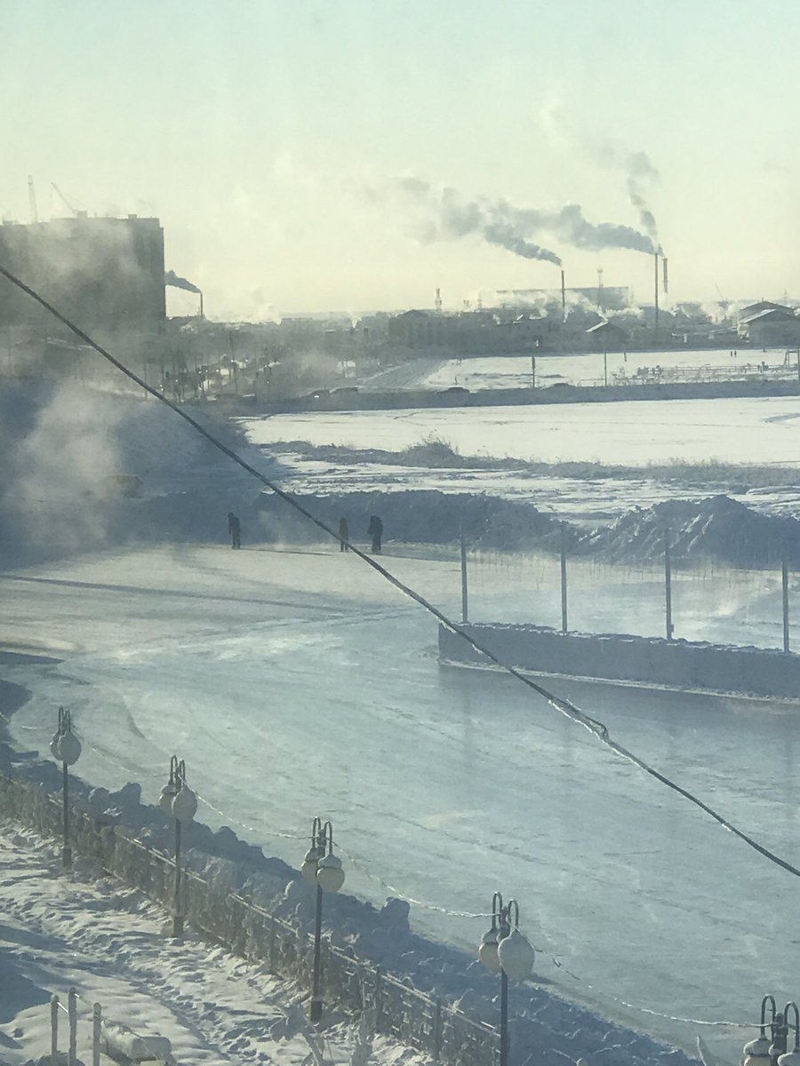 nnnami_go's tweet photo. ТОЛЬКО ЧТО ЗАЛИВАЮТ, А ОНИ УЖЕ ЛОМАЮТ🤷🏼‍♀️ https://t.co/Lsql1JkDNV