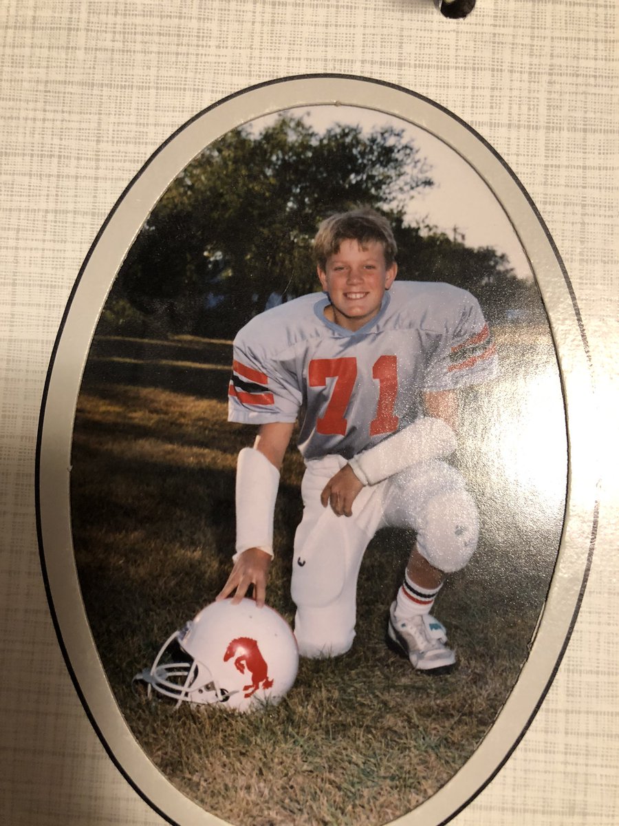 ScotchM's tweet photo. Thanks @RMF_Regina - Lots of great memories over the years. Looking forward to the @reginathunder organization #givingback & #payingforward this Wednesday night... Helmet cleaning is an annual tradition of #YQR's post secondary teams. #ThunderActsOfKindness #ThunderBeginnings https://t.co/xH6zK7tPhj