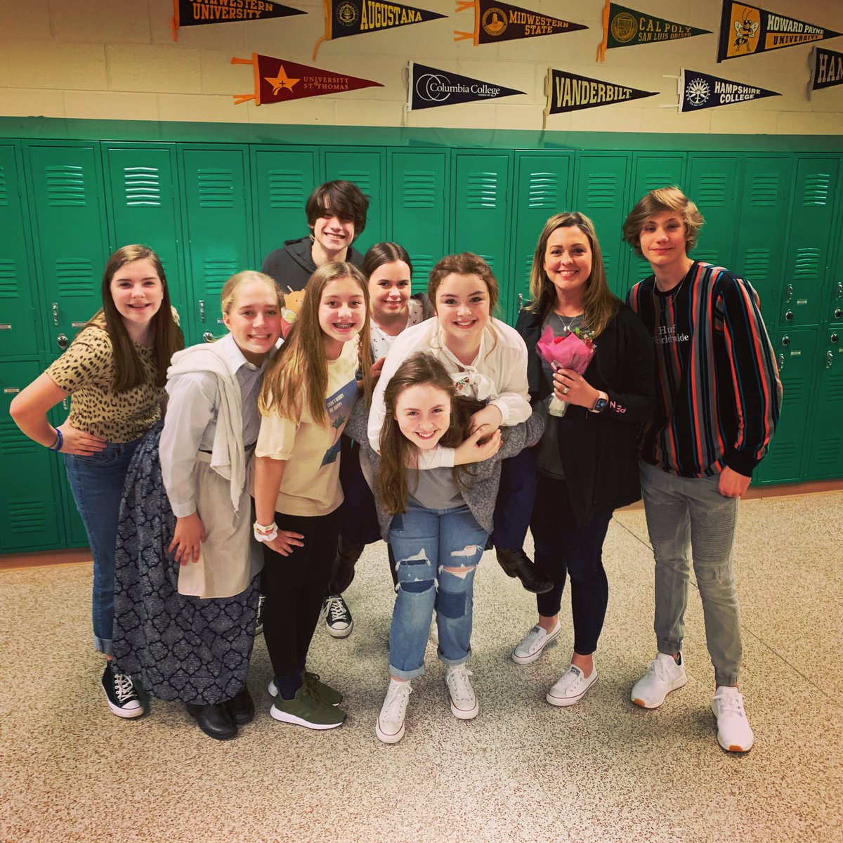 There’s something extra special about former student visits! Especially when they organize to come as a group!  Love them! Freshman came to see this years One Act Play. <a href="/HumbleISD_CMS/">Creekwood Middle</a> <a href="/HumbleISD/">Humble ISD</a> <a href="/WaltWinicki/">Walt Winicki</a> #bethelight