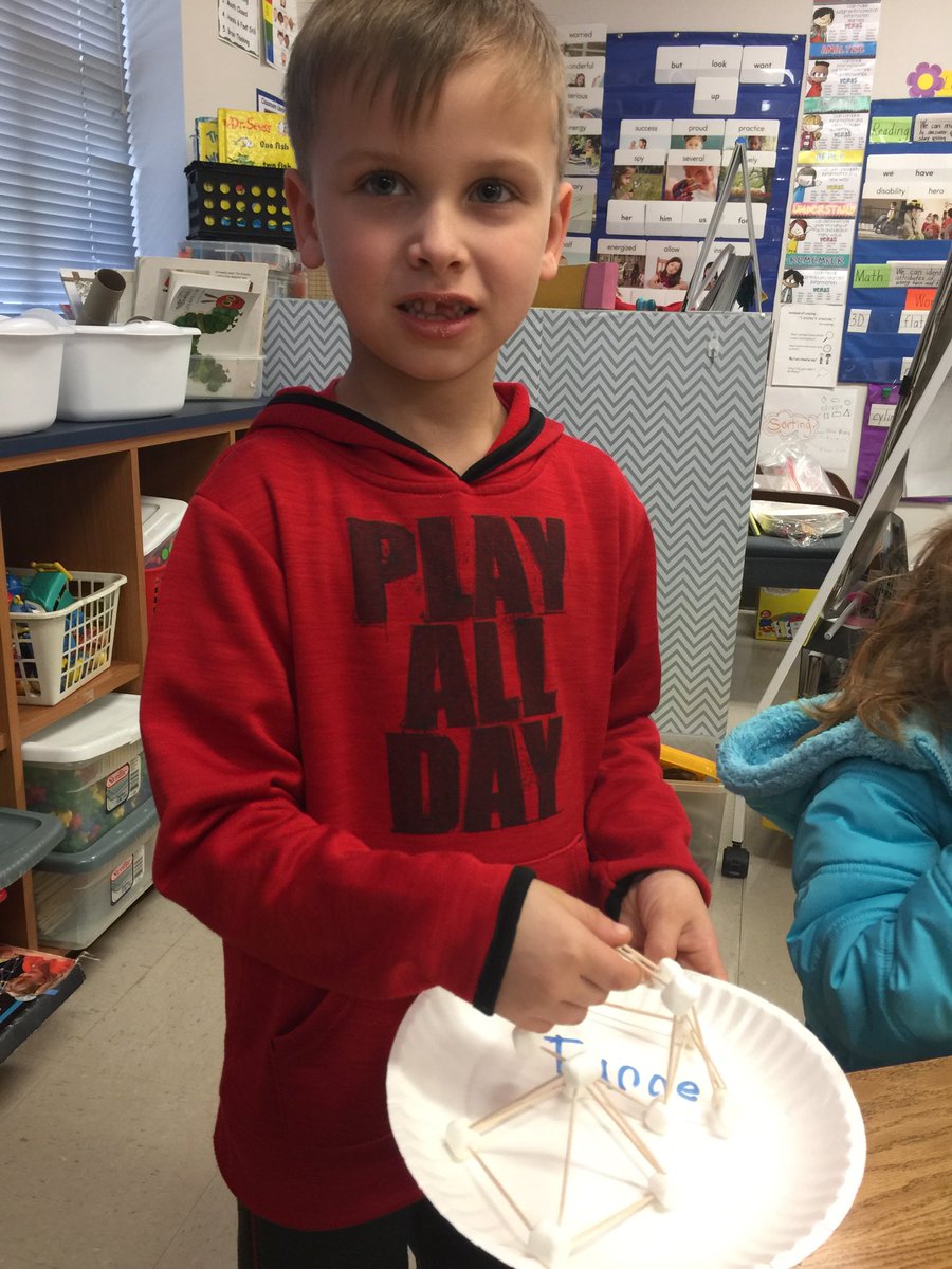 willluvkinder's tweet photo. Having fun with 3D shapes! ⁦⁦@bearbranchelem⁩ #BBE_Beyourbest https://t.co/M3INcmJy2e