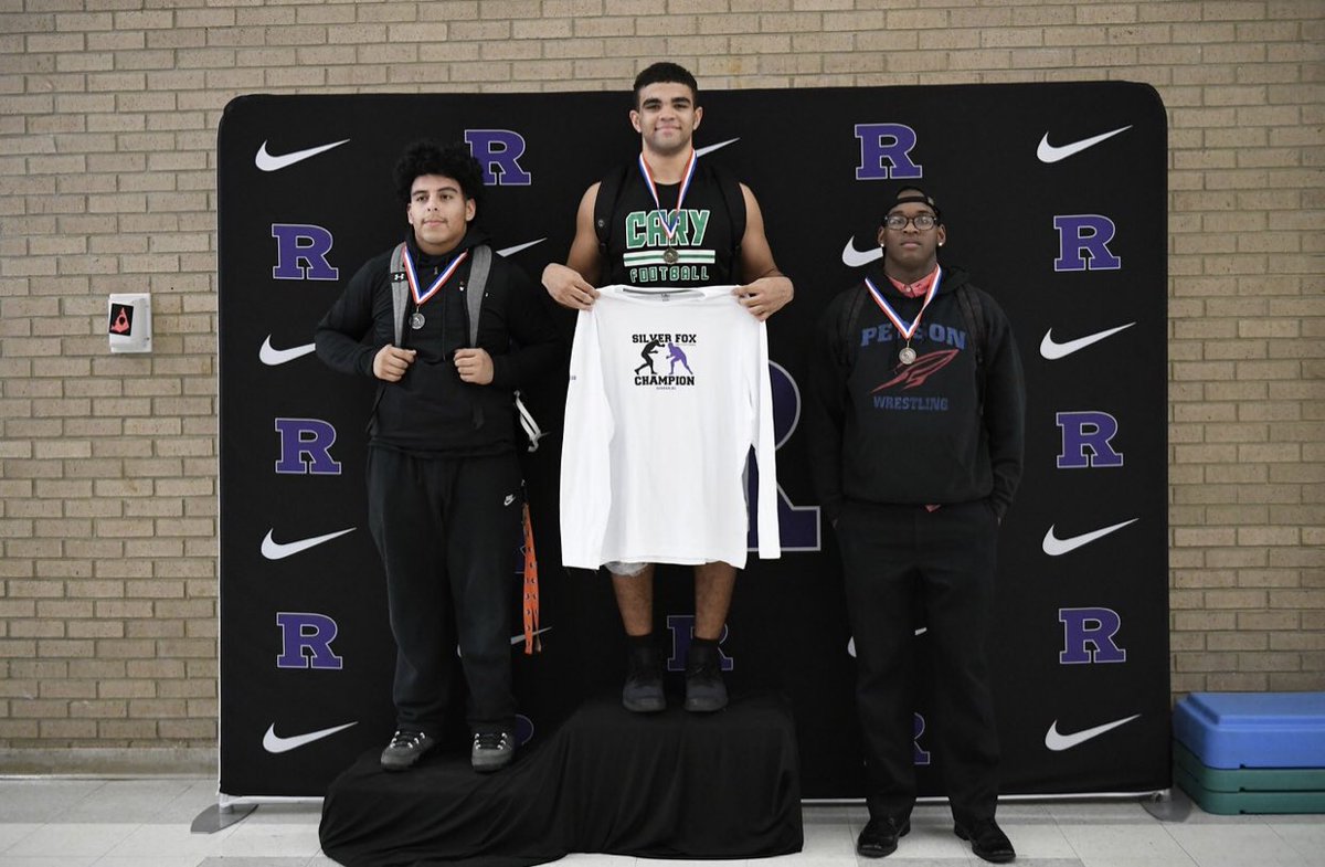 Joyfulmovers's tweet photo. @RylanVann killed his tournament over the weekend! Hard to believe he is only 15! #ProudMom 💪🏽🥇💚 40-0 https://t.co/UTC41vhQnP