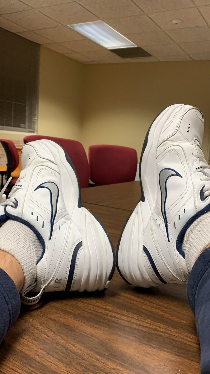 Monarch SZN (@monarchmonday) on Twitter photo 