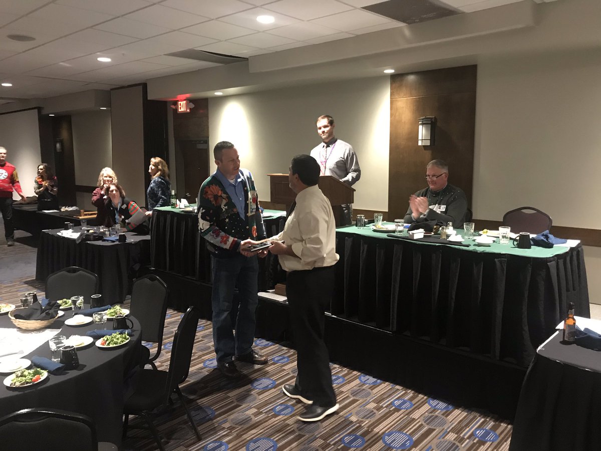 MarkGoyette's tweet photo. Congratulations @JohnLar23094556 on your recognition as the Montana MASSP assistant principal of the year! Way to make @glendiveschools proud! #devilnation #GPSPRIDE https://t.co/AGj8ACAPbM