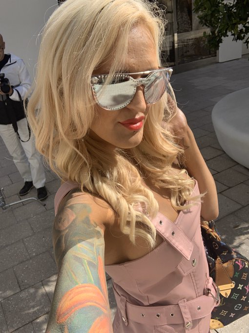 Day 1 of photo shoot went well !!! https://t.co/RdttSDMciA<a href="/tag/p411"class="tags"><span>#p411</span></a><a href="/tag/preferred411"class="tags"><span>#preferred411</span></a>