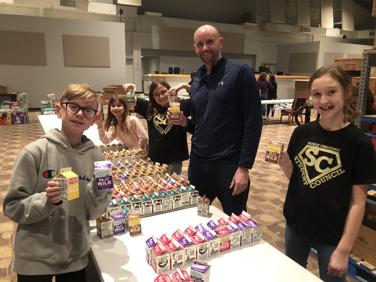 NTarboxNCE's tweet photo. Student council kids enjoyed an evening of giving back to our community.@NobleCrossing @GraceChurchIN @MsSchrader1 https://t.co/UvnyqI6WTU