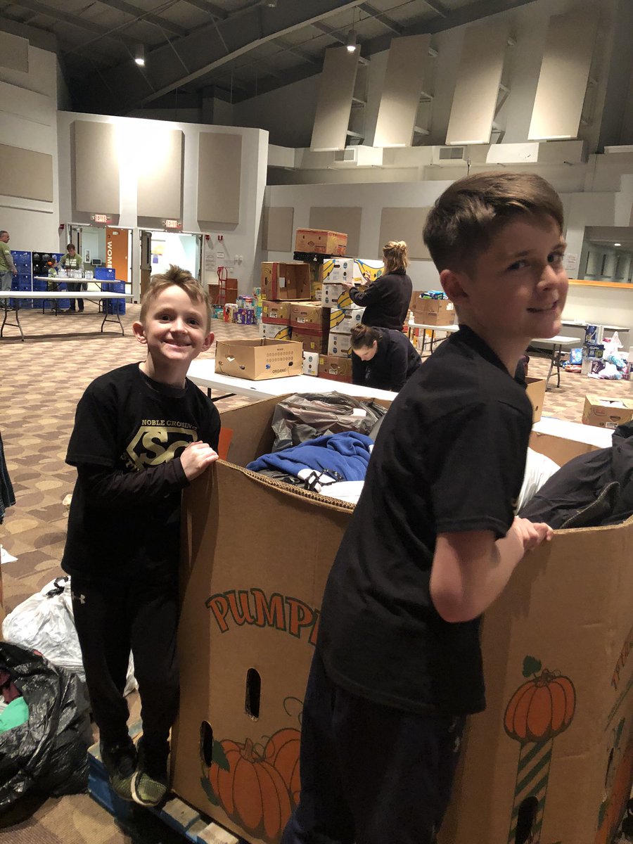 NTarboxNCE's tweet photo. Student council kids enjoyed an evening of giving back to our community.@NobleCrossing @GraceChurchIN @MsSchrader1 https://t.co/UvnyqI6WTU
