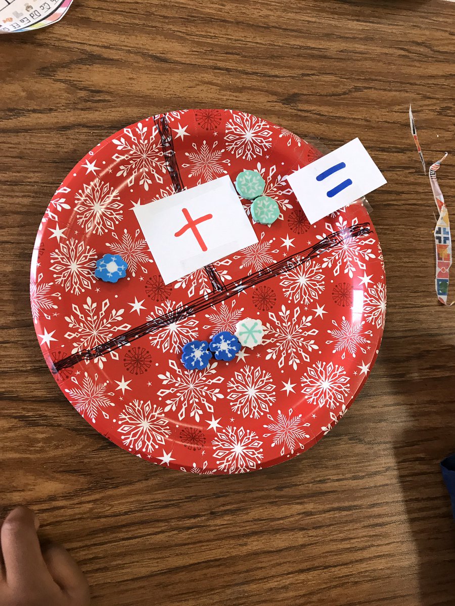 MATH EXPERTS!!!!🚨 These scholars are learning addition with numbers 1-5 and are having so much fun with this winter activity!! We may not see snow in Texas but hey, we can dream!!