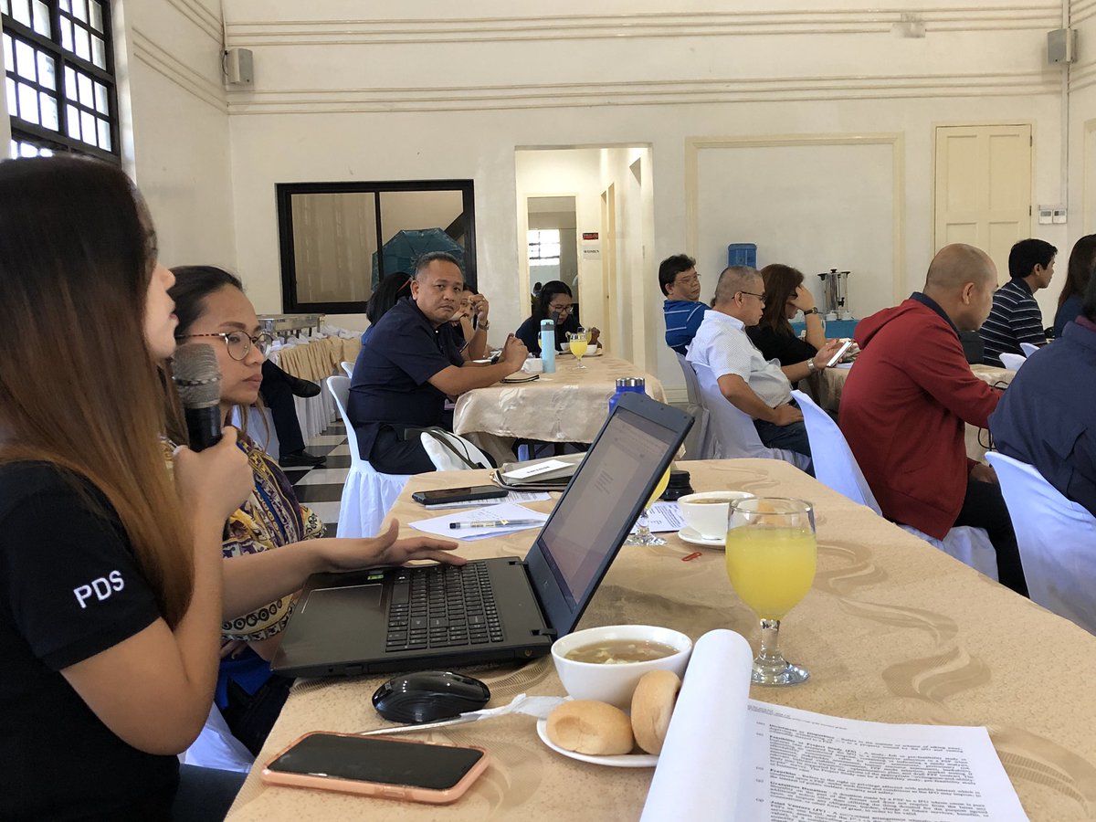 PPP_Ph's tweet photo. ATM: Iloilo Provincial Government officers present their PPP Projects concept note in the ongoing PPP Orientation and Project Concept Note Development Workshop led by the PPP Center. #LocalPPPs #PhPPPProgram @PIADesk @pnagovph https://t.co/GgqfvttrcX