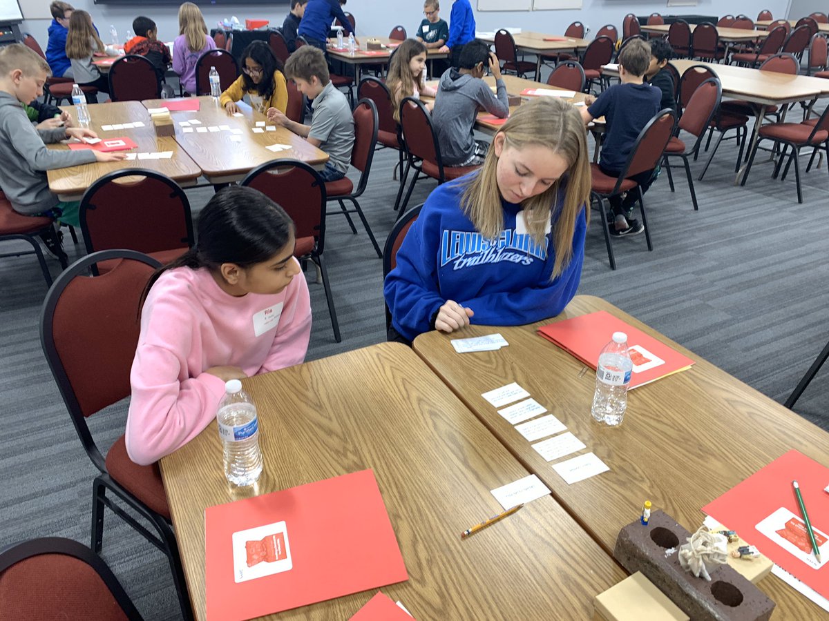 corriesuhr tweet media