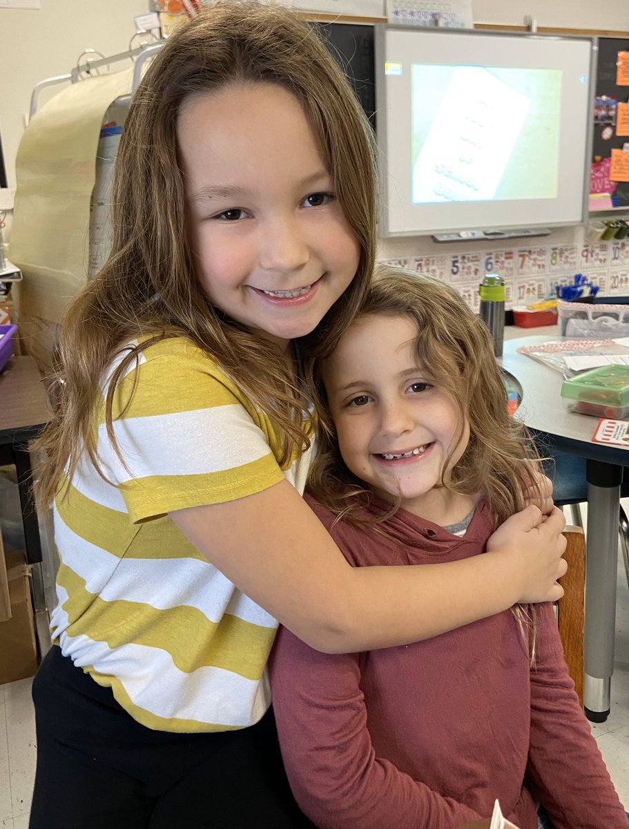 My lunch dates!💙❤️ #wesbelievers #lunchfun