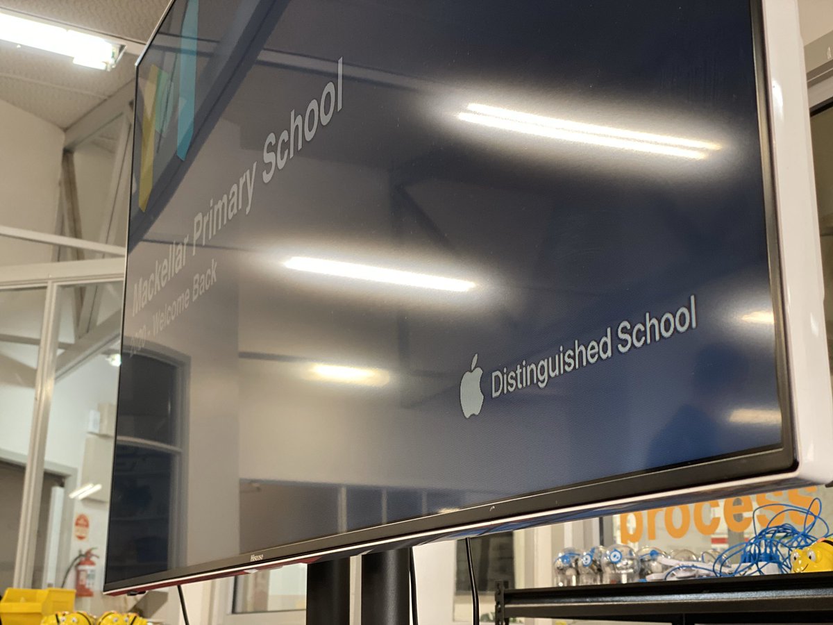 phillcristofaro's tweet photo. Day 1, 2020 of empowering every learner with the means to engineer their own future @ #MackellarPS #AppleDistinguishedSchool https://t.co/YgfGQpPm39