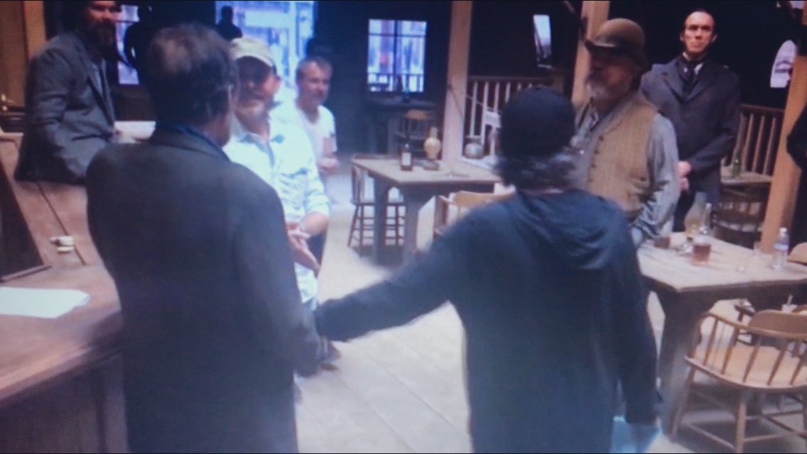 McShaneholics's tweet image. #Bts #DeadwoodtheMovie #SeanBridgers #DavidMilch #IanMcShane 🤔💭he looks good in that hoodie 🙃💀☺️ #WEarlBrown - @WEarlBrown #IanMcShaneIstheBestEver #IanMcShaneForever #McShaneholics