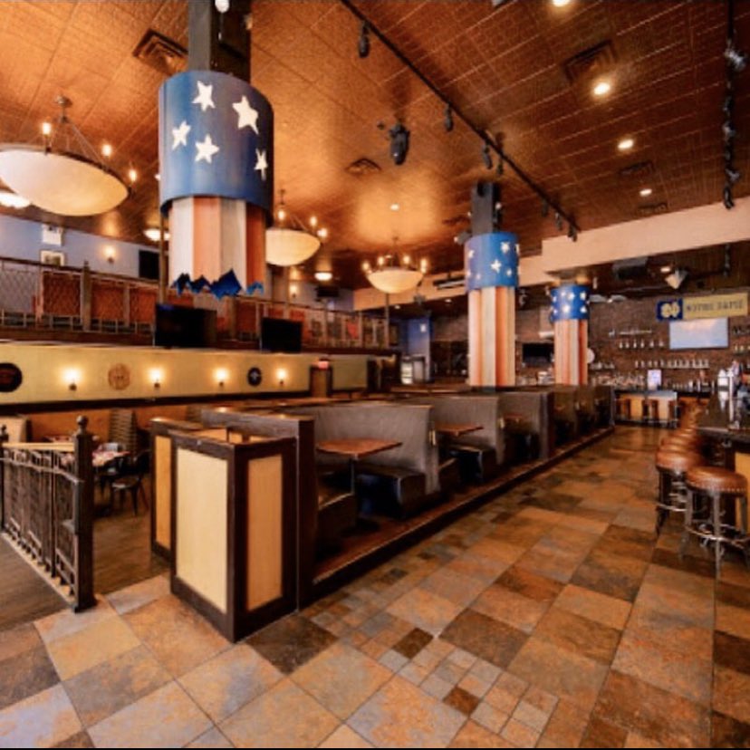 5StarEvents's tweet image. 🏈#SuperBowlLIV Viewing Party🏈
Sunday, Feb 2nd @publichousenyc 
📍140 East 41st Street (btw 3rd &amp;amp; Lex)
• Doors Open at 4:30pm, Game Starts at 6:30pm
• Televised Live - 40+ Flat Screen TVs
• Drink &amp;amp; food specials all evening! 
• No cover with RSVP 📲
(347) 948-5550