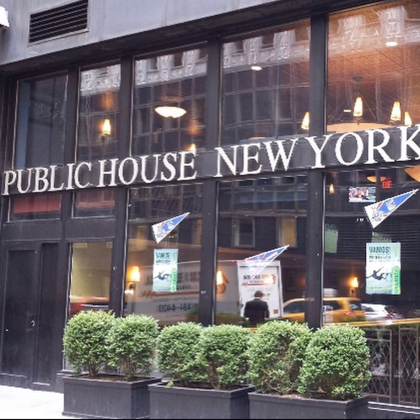 5StarEvents's tweet image. 🏈#SuperBowlLIV Viewing Party🏈
Sunday, Feb 2nd @publichousenyc 
📍140 East 41st Street (btw 3rd &amp;amp; Lex)
• Doors Open at 4:30pm, Game Starts at 6:30pm
• Televised Live - 40+ Flat Screen TVs
• Drink &amp;amp; food specials all evening! 
• No cover with RSVP 📲
(347) 948-5550