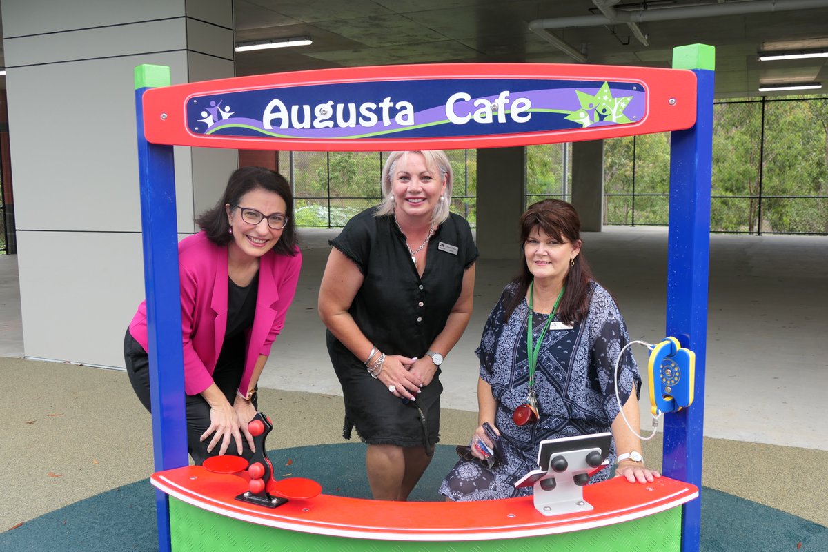 charismullenmp's tweet photo. Exciting morning at Augusta State School in #AugustineHeights with the opening of the brand new Learning Centre for Prep and Year 1.
$6.3 million building delivering 8 new learning spaces, massive undercroft for future growth and fantastic new playground...with its own cafe! π https://t.co/JFGQjRXkfu