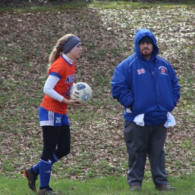 RobbinsKarla's tweet photo. #NewProfilePic https://t.co/WFx7hzYiJm