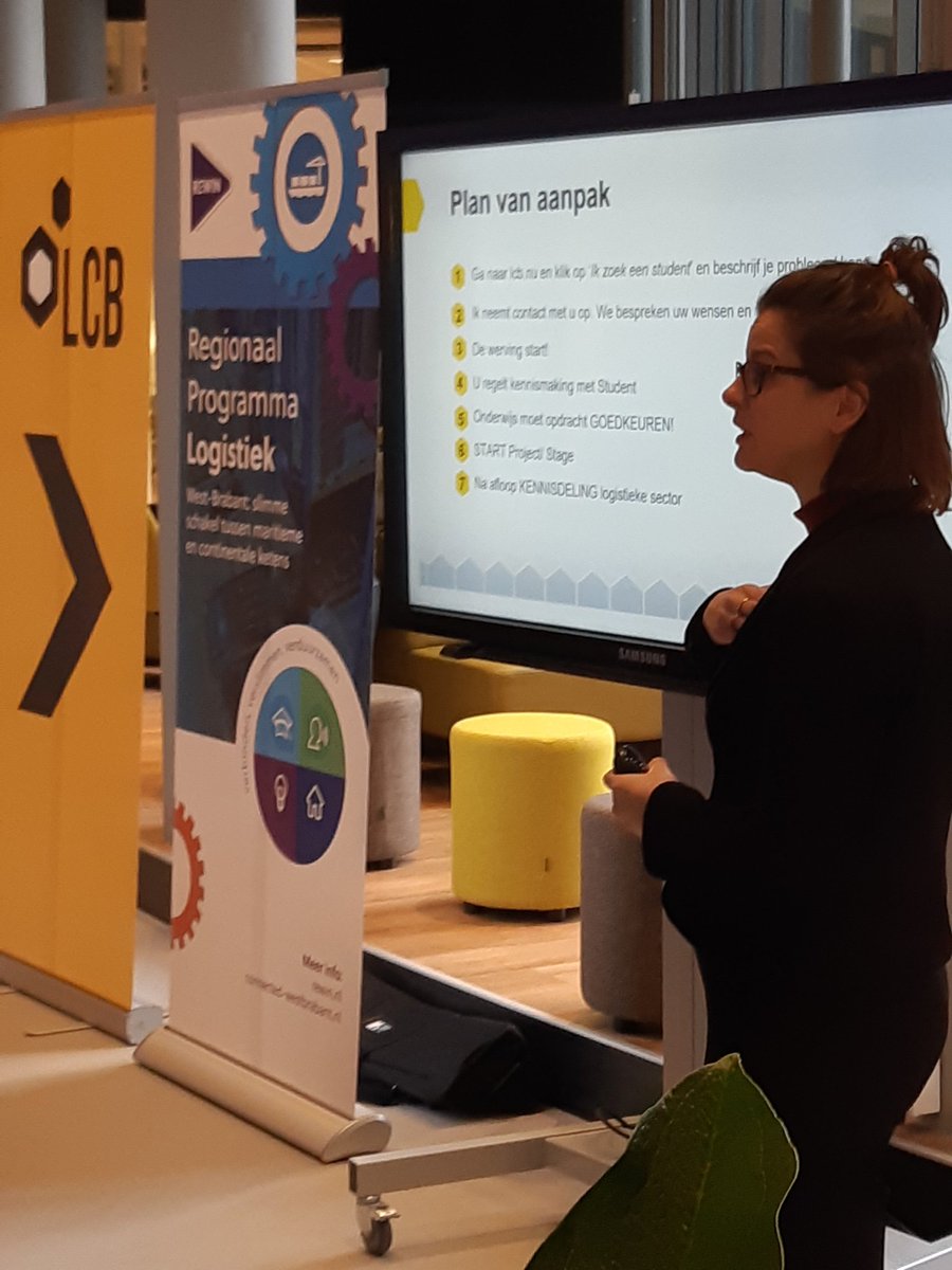 LCBrabant's tweet photo. Kennismaken met de mogelijkheden die #Breda en #WestBrabant biedt aan ondernemers uit de regio. #ontbijtsessie @ #buasinnovationsquare met @nvrewin, #ondernemersteamBreda @CONNECTED_WB en @LCBrabant https://t.co/8OknMfF0hv