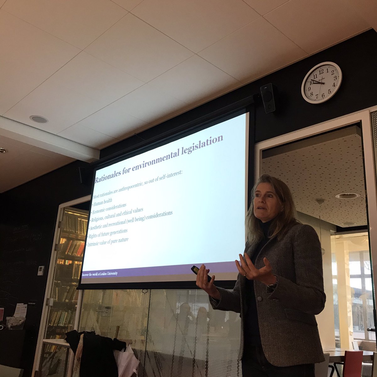 martiwag's tweet photo. What are the rationales for environmental legislation, Esther Kentin askes @lorentzcenter. How does this translate to #microbead bans? https://t.co/Dqb78n2Q8s