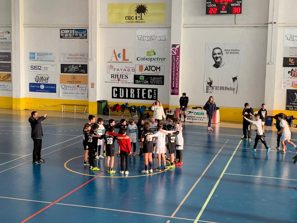 EscuelaCbmelche's tweet photo. Resultados de la @EscuelaCbmelche:
- Alevín fem:
@cbm_elche @FundacionJPeran @Pikolinos_Shoes A 28-17 @salesianosELX ; CBM Elche Pikolinos B 21-5 @CBmMNTorrevieja B.
- Alevín masc:
@CbmEldaCEE 17-28 CBM Elche Pikolinos A ; @CbmEldaCEE 22-30 CBM Elche Pikolinos B. https://t.co/DhRMYVWFIc