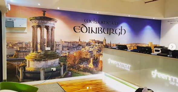 EvolveGroup4's tweet photo. Slick job completed for Green Motion Edinburgh #wallgraphics #illuminateddesk #signs #evolvesigns #evolveeveryday https://t.co/6xGOPxc1qs