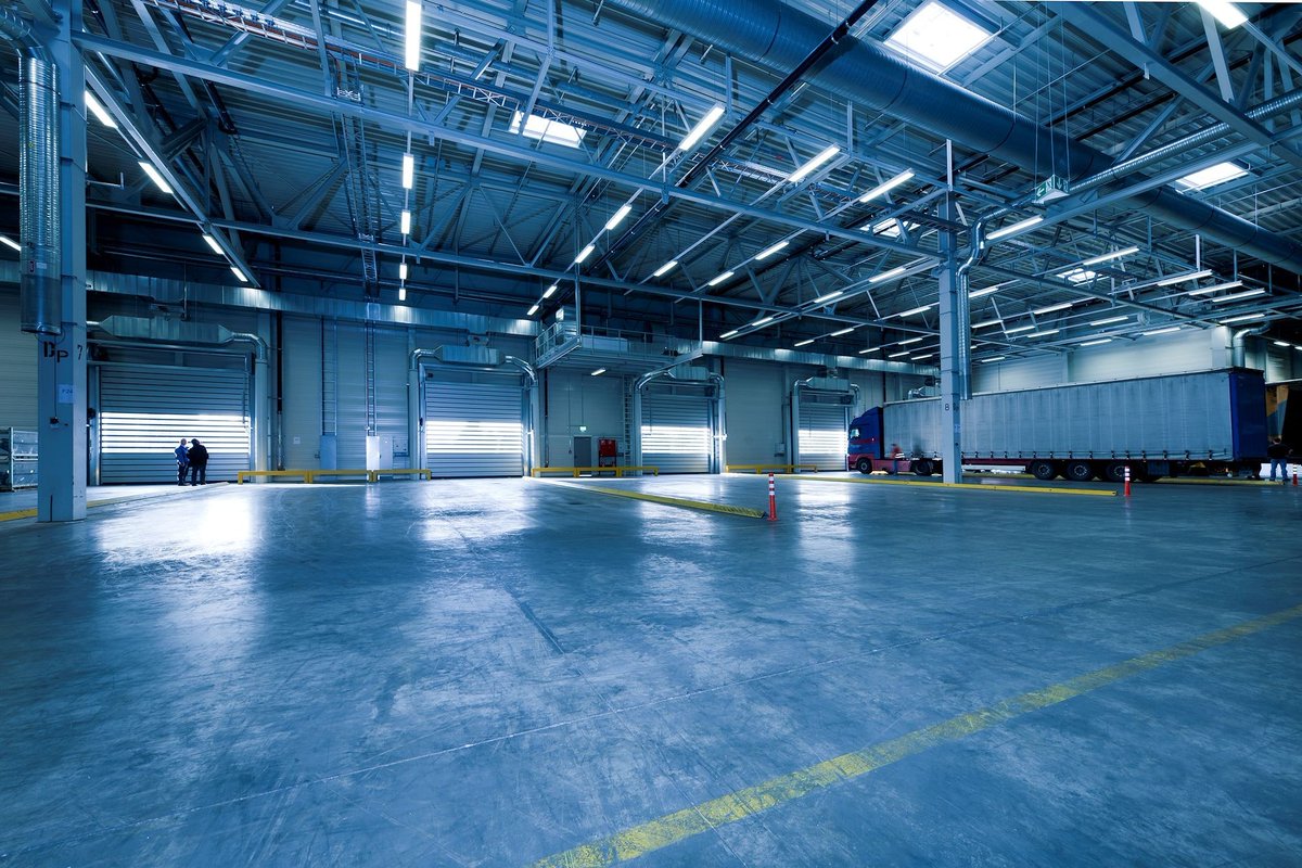 CRMBTech's tweet photo. Have you heard of the online warehouse management system? This enables the automation of goods accounting in a database. https://t.co/2nEfvBeN1q #CreatioCRM #BusinessTechnology #CRMwarehouse https://t.co/lHuDYkNedQ