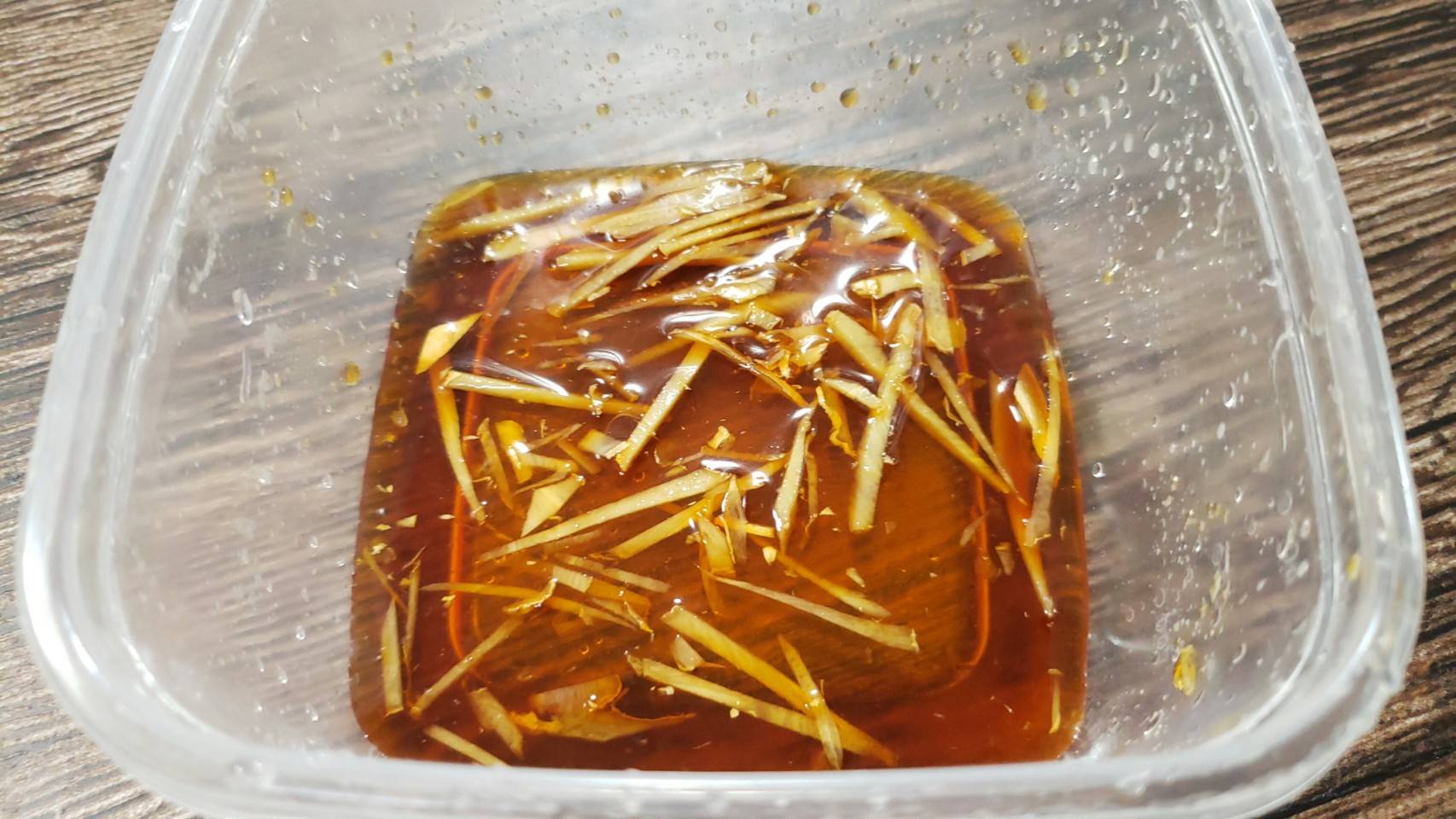リュウジ 料理のおにいさんバズレシピ レンジでこんなにふっくら旨い煮付けが出来るのかと驚く仕上がりです 料理が不得意な方にこそ試してほしい レンジでブリの煮付け 容器にめんつゆ大2 酒小1 砂糖小1 生姜5g混ぜブリ160g入れ600w1分半 ひっ リュウジ 料理のおにいさんバズレシピ レンジでこんなにふっくら旨い煮付けが出来るのかと驚く仕上がりです 料理が不得意な方にこそ試してほしい レンジでブリの煮付け 容器にめんつゆ大2 酒小1 砂糖小1 生姜5g混ぜブリ160g入れ600w1分半 ひっ