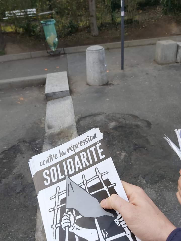 JR_EF_'s tweet image. Les JR de Saint-Étienne, en manifestation et sur un tractage dans le lycée Honoré d'Urfé !