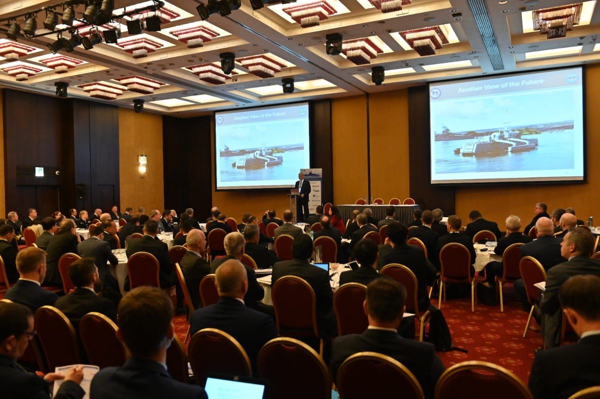 DefenceIQNews's tweet photo. Great to see a full room for the beginning of the 10th annual Surface Warships 2020! This morning’s sessions are underway and excited for an insightful day #SurfaceWarships https://t.co/T524P6Kk9L