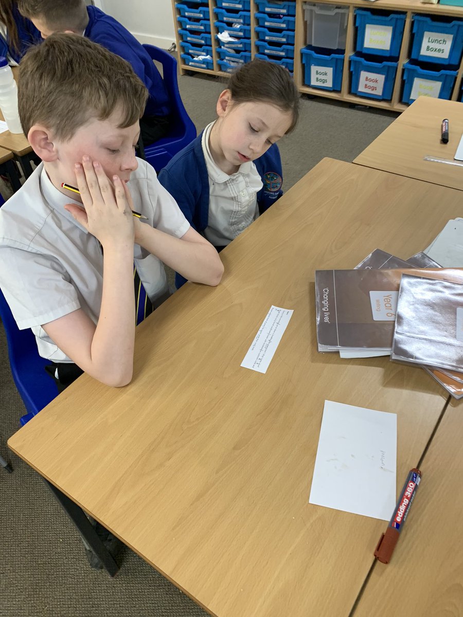 SimpsonsLane6C's tweet photo. The children are loving text marking the poem to show where they would use intonation @SimpsonsLane #readingfluency https://t.co/tBDKFSQkaS