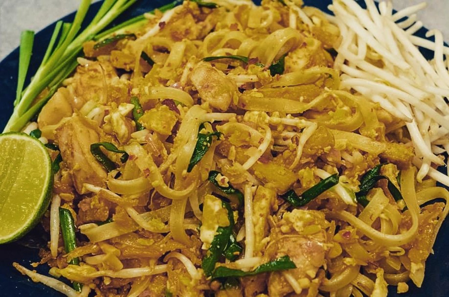 ByOcena's tweet photo. PAD THAI (video)

https://t.co/BOfX05IpeL

#padthai #recetteasiatique #thailande #recette #thairecipe #homecooking #faitmaison #nouilles #friednoodle #tofurecipe #glutenfree #sansgluten #gourmet #foodlover #foodies #food #gourmandise #cuisinethailandaise #thaicuisine https://t.co/qFC9oesiOW