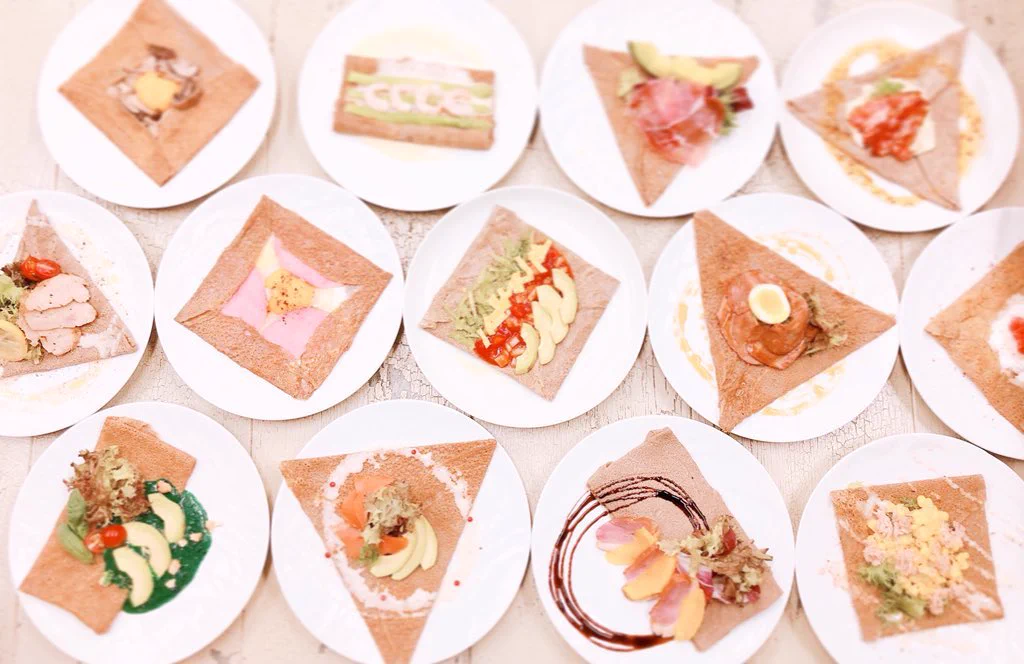 クレープ食べ放題のお店！・・・予約キャンセルすると、9万円とられるってどういうこと？？