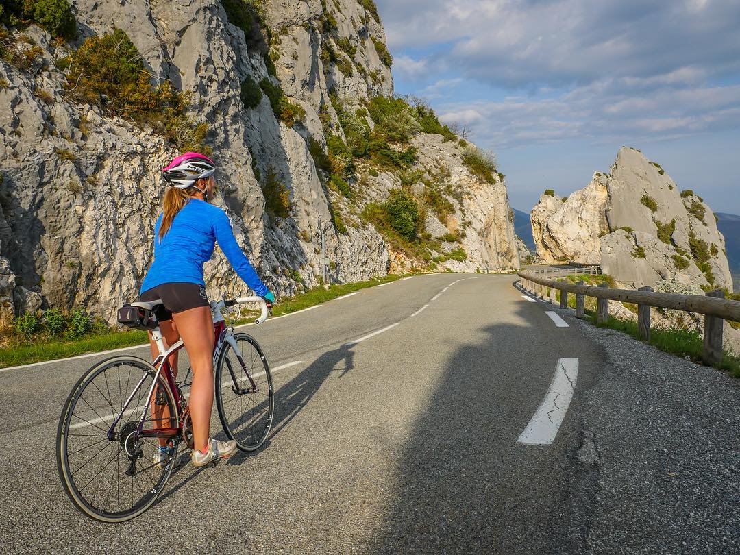 VisitCotedazur's tweet photo. Fan de vélo ? Voici le Top 5 des plus belles boucles sur la #CotedAzurFrance que vous recommande Isabelle Fabre !
Découvrez ainsi les plus beaux villages et paysages de la Côte d'Azur ! 

➡  https://t.co/E4ugEXp79p 

@EsterelCoteAzur @la_turbie @OTPaysdeGrasse @VenceTourisme https://t.co/Q5Yh7kBmt1