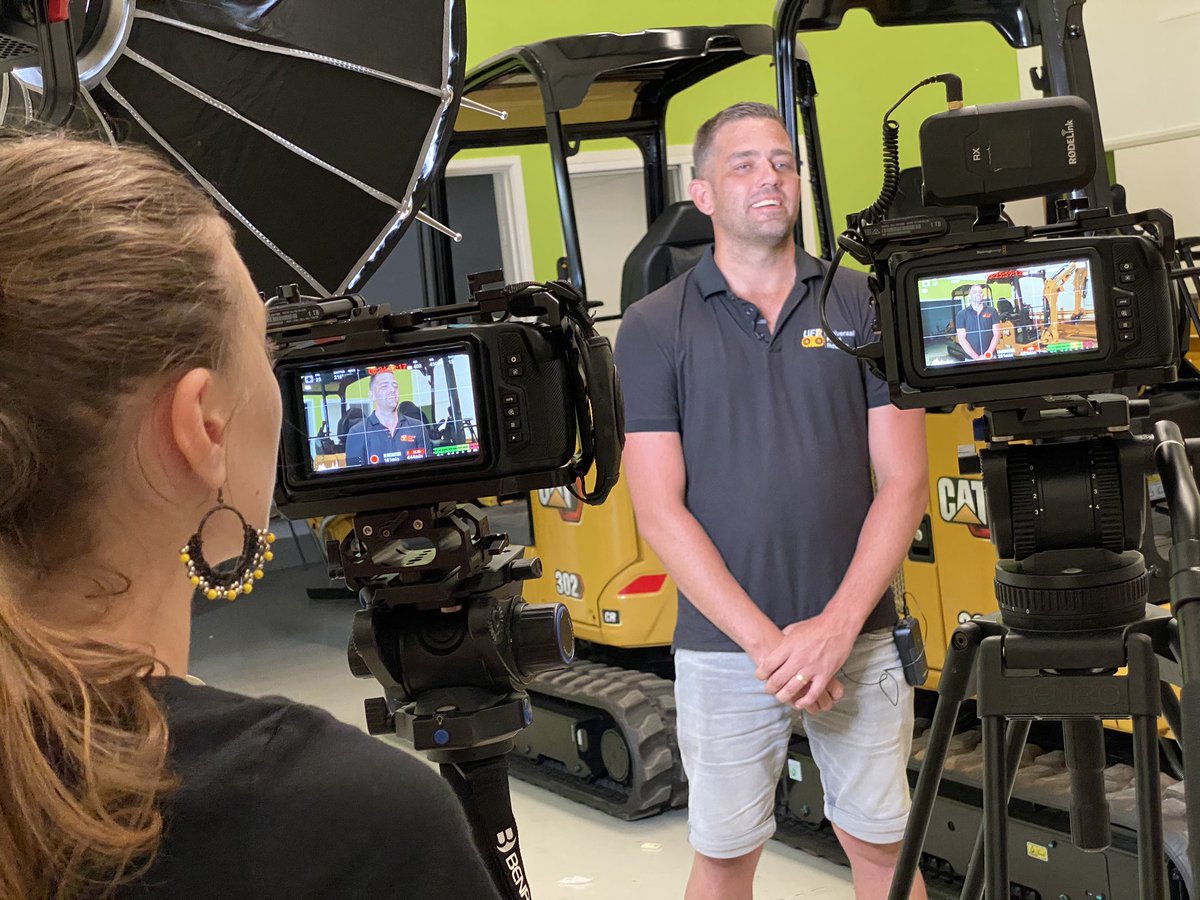LestradeDigital's tweet photo. After a morning filming automated mining machines, we jumped into the @UFRobots workshop with the crew from @ironbarkmarket to discuss the future of mining automation. 

Big thanks to the AV Production Grant from @METSIgnited 🙌🏼 for letting us tell such great QLD stories https://t.co/1gaAp9B4KY