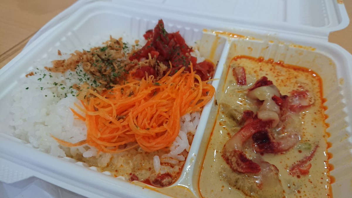 yut16094's tweet photo. #アジアニ after after partyでちっし〜のカレー🍛食べに来ました！！
美味いんだこれが😋 https://t.co/SRMTto6xpk