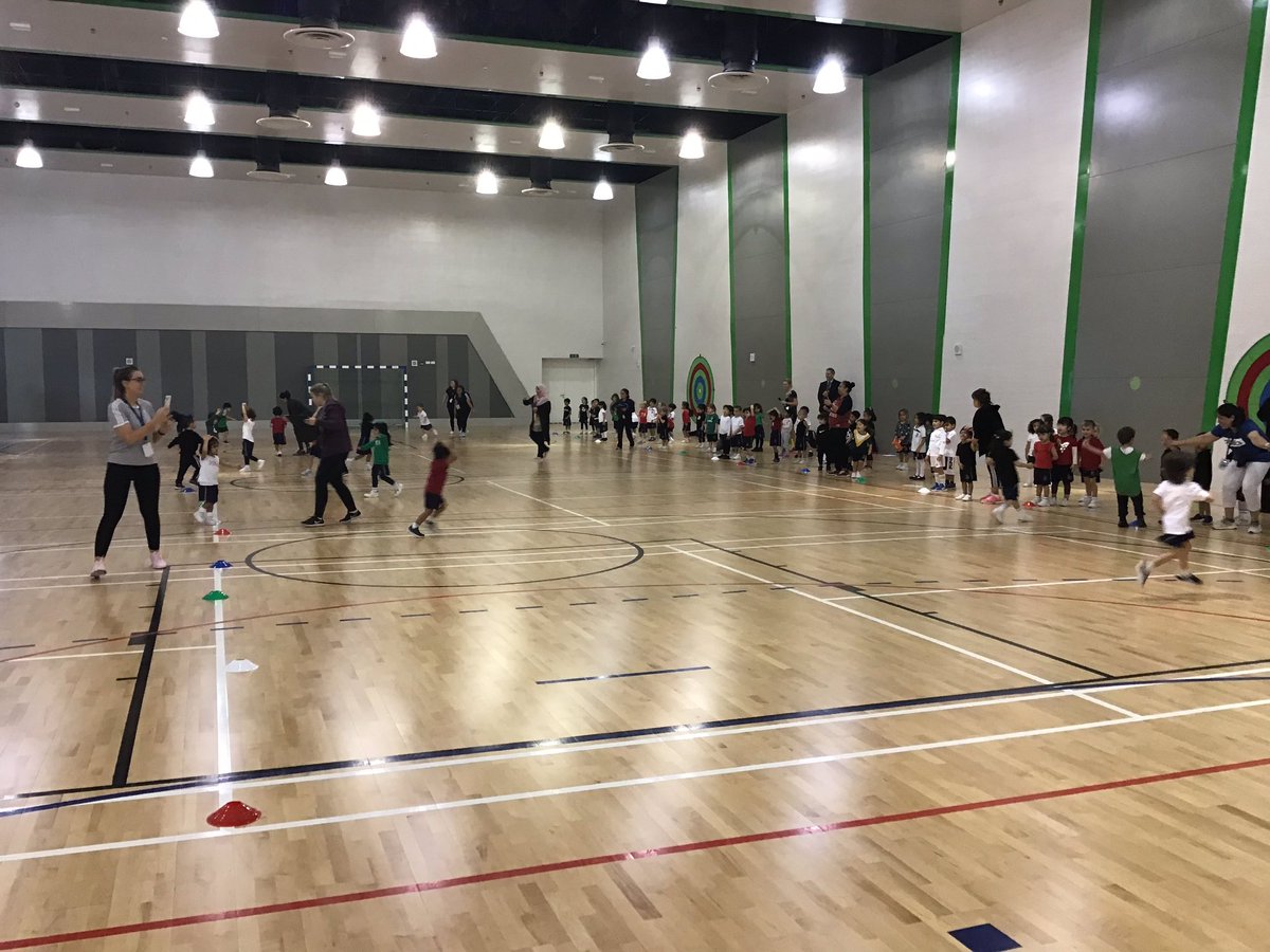 ReptonADJrSport's tweet photo. FS1 Sports Day underway ππͺ #ReptonADsportsday #ReptonADteamwork #ReptonADfrycampus @ReptonADFS1 https://t.co/YlaPaoom4s