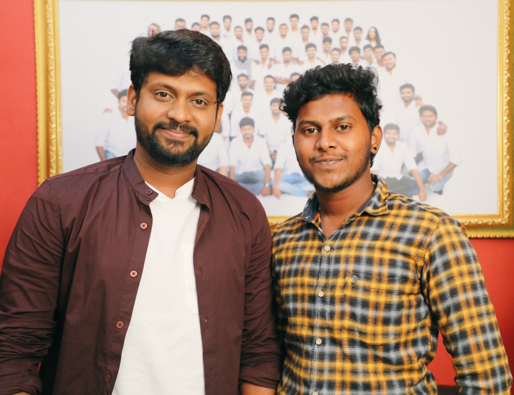 RjDomnik's tweet photo. பொறுத்தாரே பூமியாழ்வார்🔥🔥...

#Wid #My #inspiring #Brother😍😍
#Wishes #to_the_Team #PlanPanniPannanum #yuvanbadri3 #Rioraj #ramyanambeesan https://t.co/b83t5UNXdF
