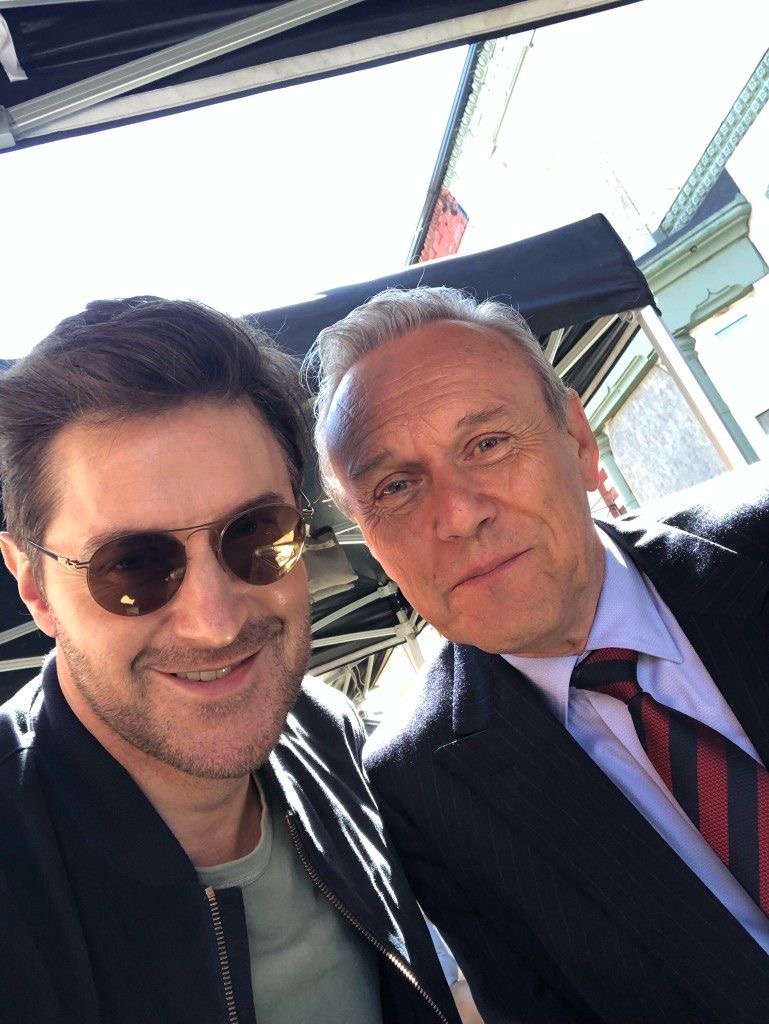 StayCloseHC's tweet photo. #TheStranger
2️⃣ TWO! TWO! TWO! TWO! TWO! 2️⃣
TWO MORE DAYS UNTIL THE STRANGER PREMIERES!!
#KadiffKirwan #SiobhanFinneran #RichardArmitage #AnthonyHead #MishaHandley #JacobDudman #ShaunDooley #HarlanCoben #Netflix #REDProductionCo https://t.co/tFtpOs6BAp