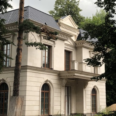 labstone's tweet image. Облицовка фасада известняком в классическом стиле