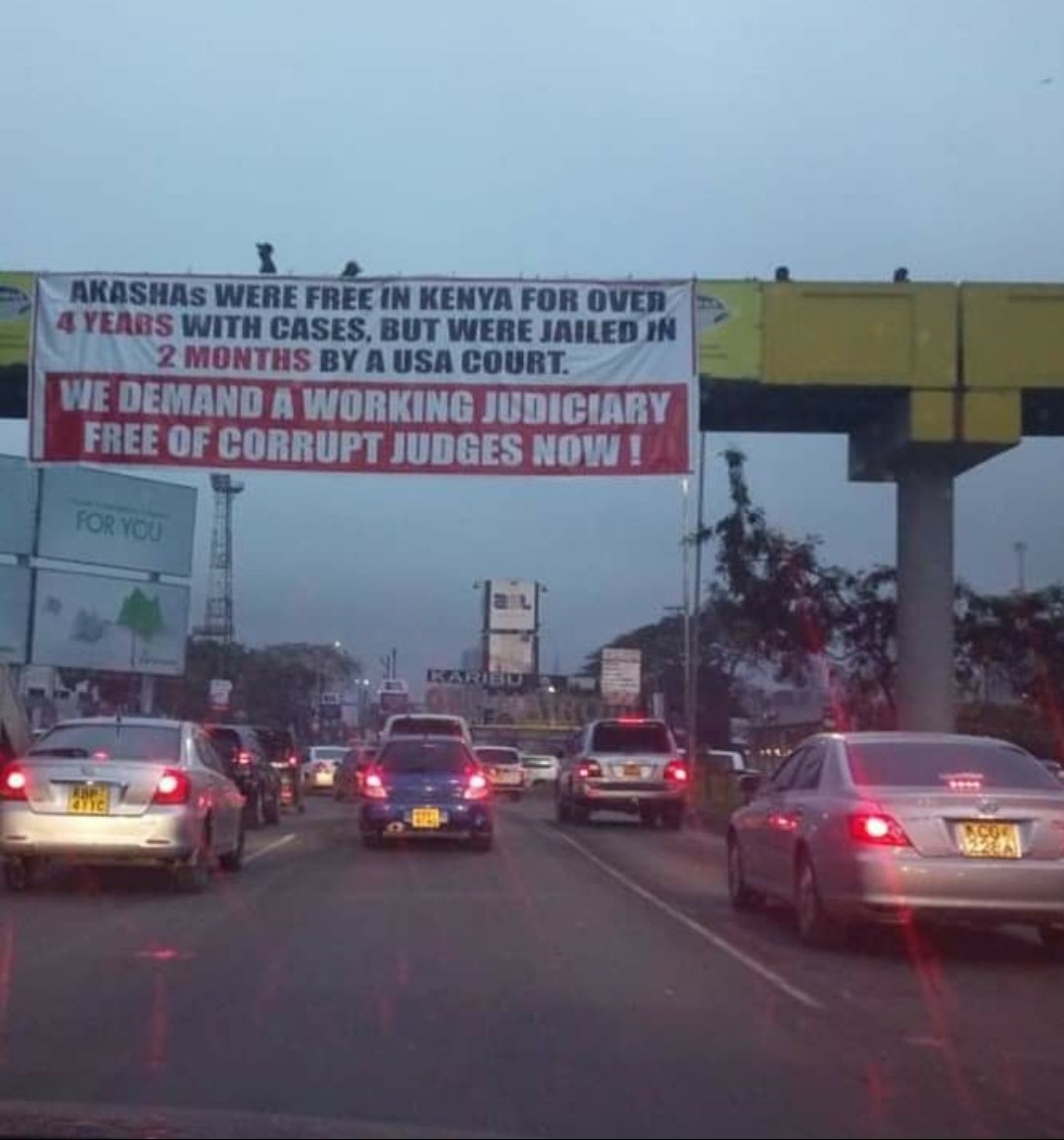 OleItumbi's tweet image. We are waking up to a fight against the Judiciary. What has the Judiciary done wrong? Maintained we cannot convict without evidence. Simple old concept, You allege, You Prove! Banners in the streets and graphics online will NOT change that! No Shortcuts! @dkmaraga